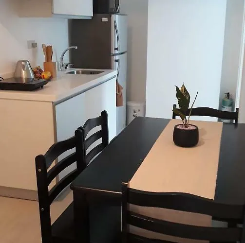 Aparthotel Azure Urban Residences @peterhouse Place 6 Person Max. Manila