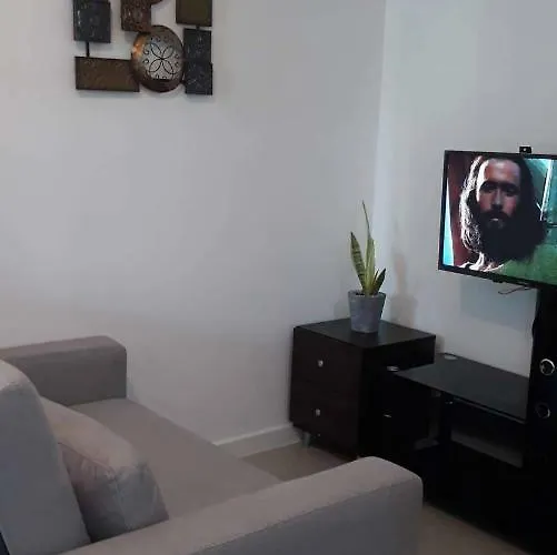 Azure Urban Residences @peterhouse Place 6 Person Max. Aparthotel *