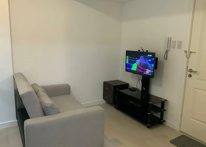 Azure Urban Residences @peterhouse Place 6 Person Max. Aparthotel Manila