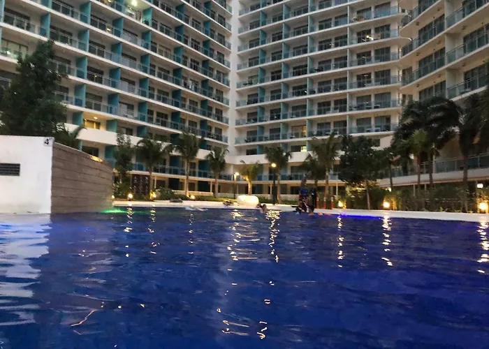 Aparthotel Azure Urban Residences @peterhouse Place 6 Person Max.